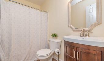 33 Laurel St, Barnwell, SC 29812