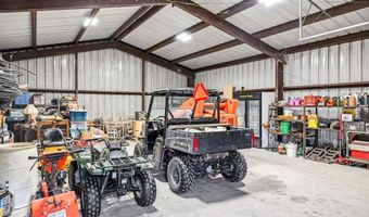 11830 Farm Road 1195, Aurora, MO 65605
