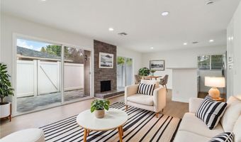 28512 Conejo View Dr, Agoura Hills, CA 91301