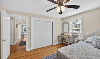 9 Milton Rd, Barrington, RI 02806
