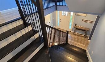 27 Rosedale Ave, Barrington, RI 02806