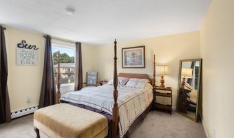405 Village Dr, Bourne, MA 02532