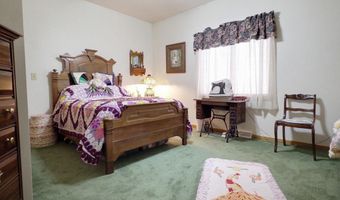 5877 Five Mile Point Rd, Allouez, MI 49805