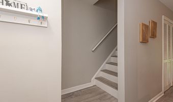 4 FRANKLIN Sq, Berlin, MD 21811