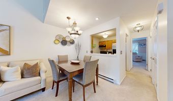 8 Rose Ln 18-10, Danbury, CT 06811