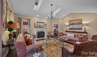 43 Smokemont Dr, Arden, NC 28704