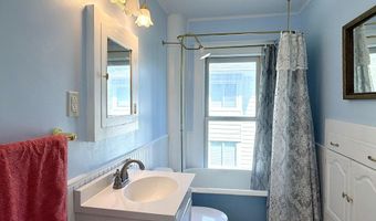 3023 Woodland St, Ames, IA 50014