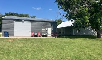 214 Hemphill St, Hico, TX 76457