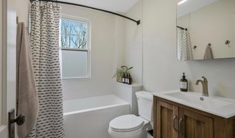 1943 N CLEVELAND St, Arlington, VA 22201