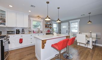 20 Duchess Ave, North Middletown, NJ 07748
