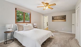27 CARIBOU Ct, Appleton, WI 54911
