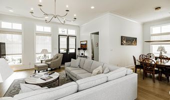 2140 Belfleur St, Baton Rouge, LA 70808