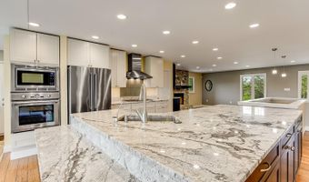 200 Cobb Rd, Aurora, IN 47001