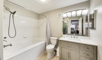 15602 EVERGLADE Ln 2-203, Bowie, MD 20716