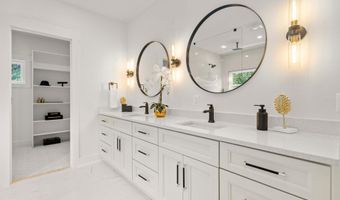 1905 N TAYLOR St, Arlington, VA 22207