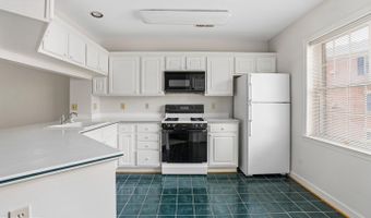 6908 FAIRFAX Dr 306, Arlington, VA 22213
