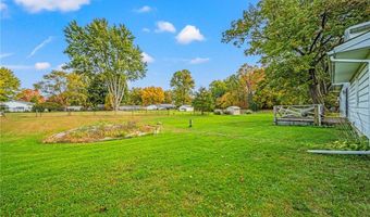 3335 N Maple Ln, Ashtabula, OH 44004