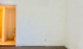 301 W High St, Alba, MO 64830