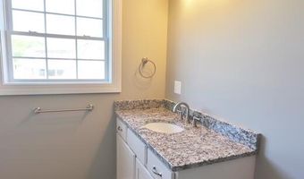 6 Lilac Ave, Bangor, ME 04401