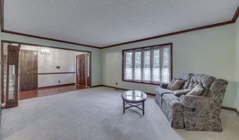 1640 Ridge Hill Ln, Indianapolis, IN 46217