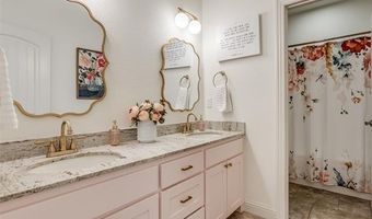 5603 Aspen Ave, Bartlesville, OK 74006