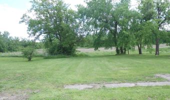 708 E Jackson St, Albany, MO 64402