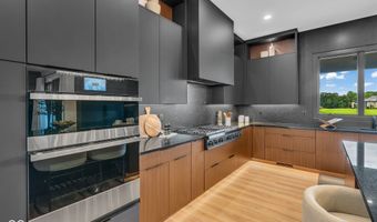 3995 Chapel Hill Ct, Bargersville, IN 46106