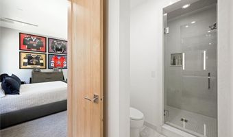 11 Hawkeye Ln, Las Vegas, NV 89135