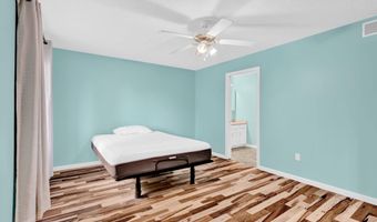 500 GreenTree Dr 11, Bedford, IN 47421