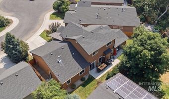 857 N River Path Ln, Boise, ID 83703