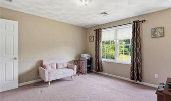 23 BERNON Dr, Lincoln, RI 02865