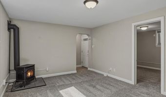 813 W 2ND Ave, Cheyenne, WY 82001