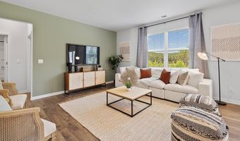 8218 ELKHORN Dr, Fairburn, GA 30213