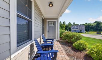 2 Kings Pine Ln, Arundel, ME 04046