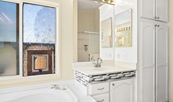 636 N Glen Oaks Dr, Alpine, CA 91901