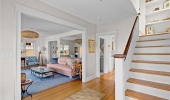 115 Washington St, Newport, RI 02840