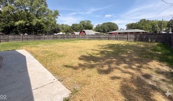 2318 E 40th St, Anderson, IN 46013