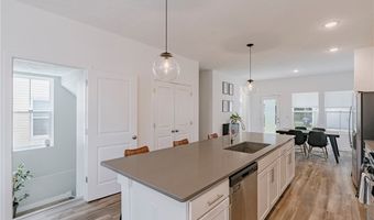 434 Douglas St, Akron, OH 44307