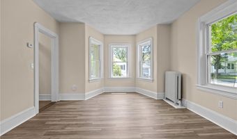 62 Fenner Ave, East Providence, RI 02915