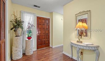 31 Chesterfield Lake Dr, Beaufort, SC 29906