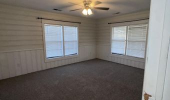108 E SOUTH St, Archer City, TX 76351