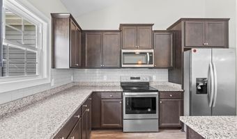642 Sunny Pond Ln, Aynor, SC 29511