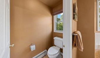 33 Perona Rd, Andover, NJ 07821