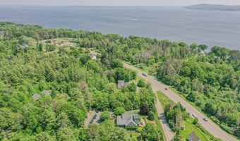 48 Old Searsport Ave, Belfast, ME 04915