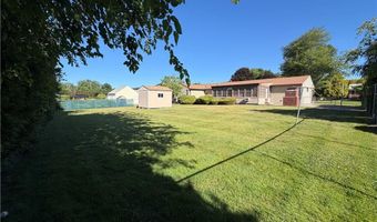 45 Pinewood Dr, North Providence, RI 02904