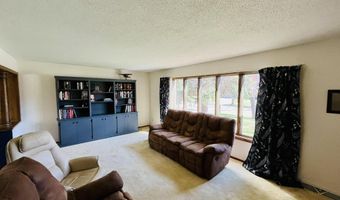 407 NE 17th Ave, Aberdeen, SD 57401
