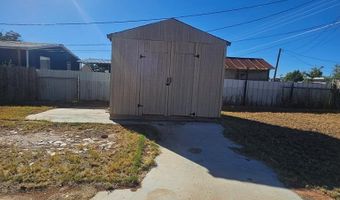 706 SW 2nd St S, Andrews, TX 79714