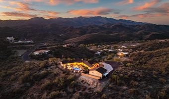 35369 S Pinnacle Pl, Black Canyon City, AZ 85324