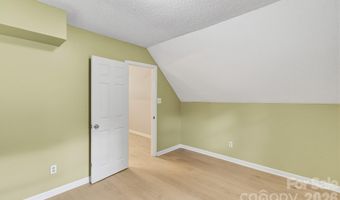 147 Birch Ln, Arden, NC 28704