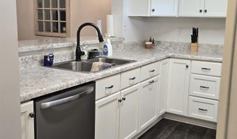 1121 KING ARTHUR Ct, Alabaster, AL 35007